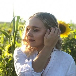 Meet your Posher, Marissa